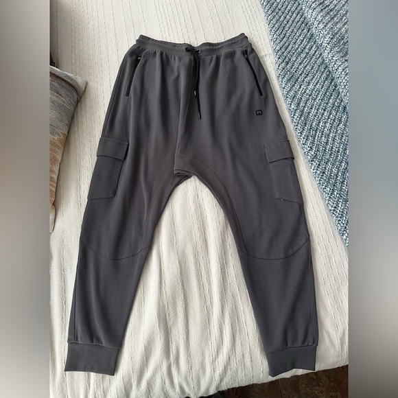 QABA'IL QL Sniper  Cargo Joggers Dark Grey
Excellent condition - Picture 5 of 15